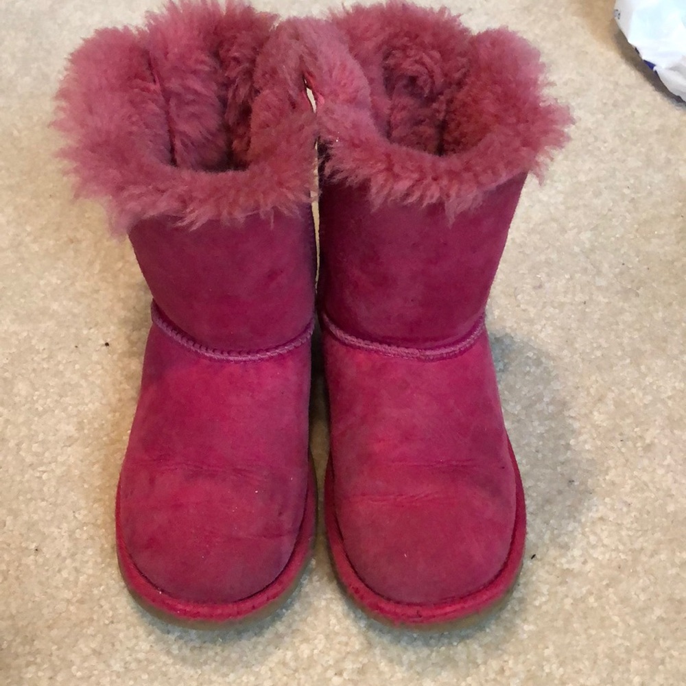 Authentic Ugg’s Bailey bows